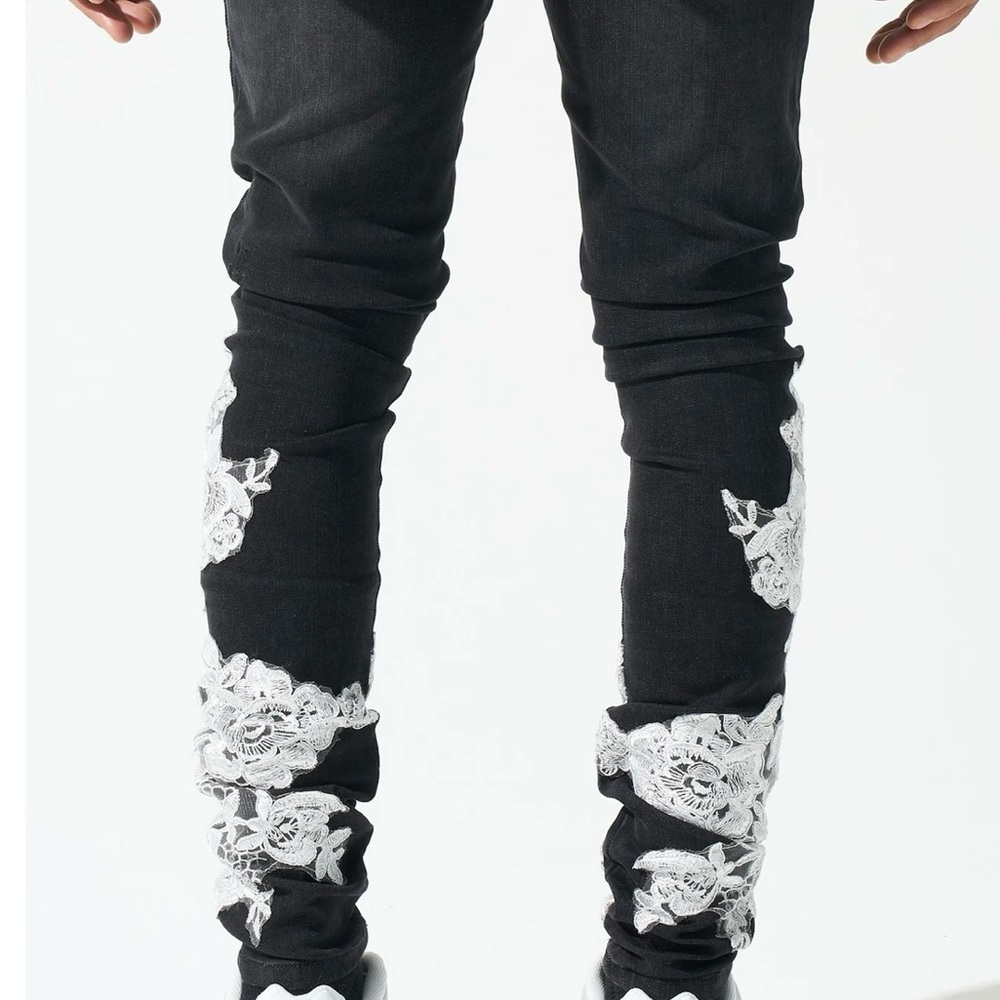 Black Jeans with White Lace Detailing #Serenede